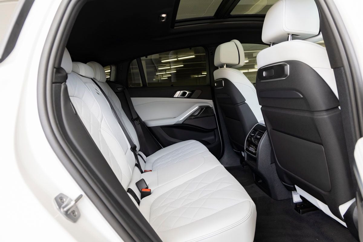 2027 BMW X6 M60i