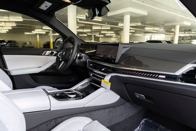2027 BMW X6 M60i