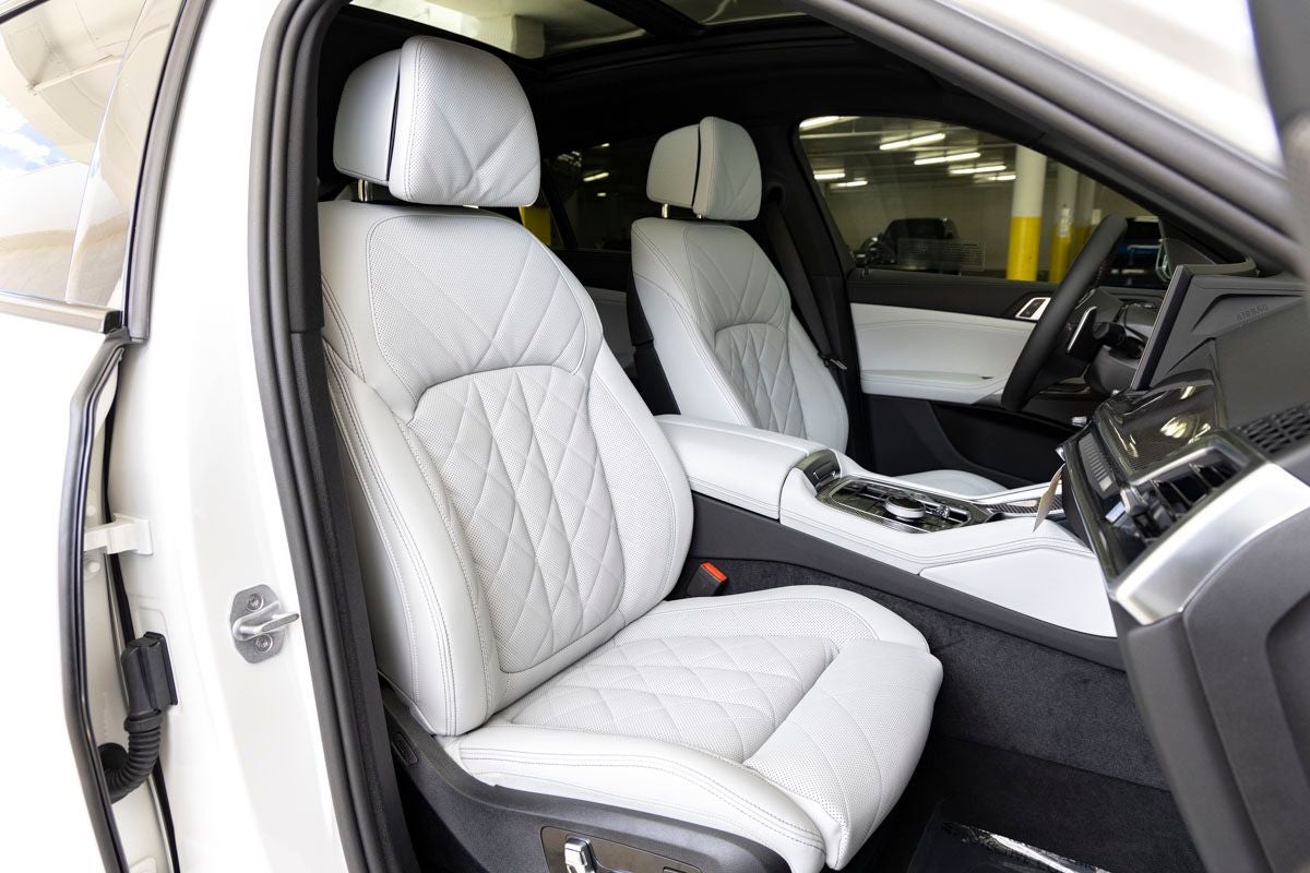 2027 BMW X6 M60i