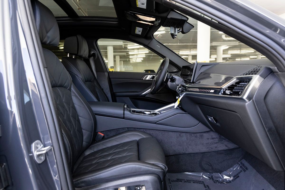 2026 BMW X6 M60i