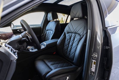 2027 BMW X6 M60i