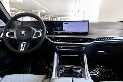 2024 BMW X6 M60i
