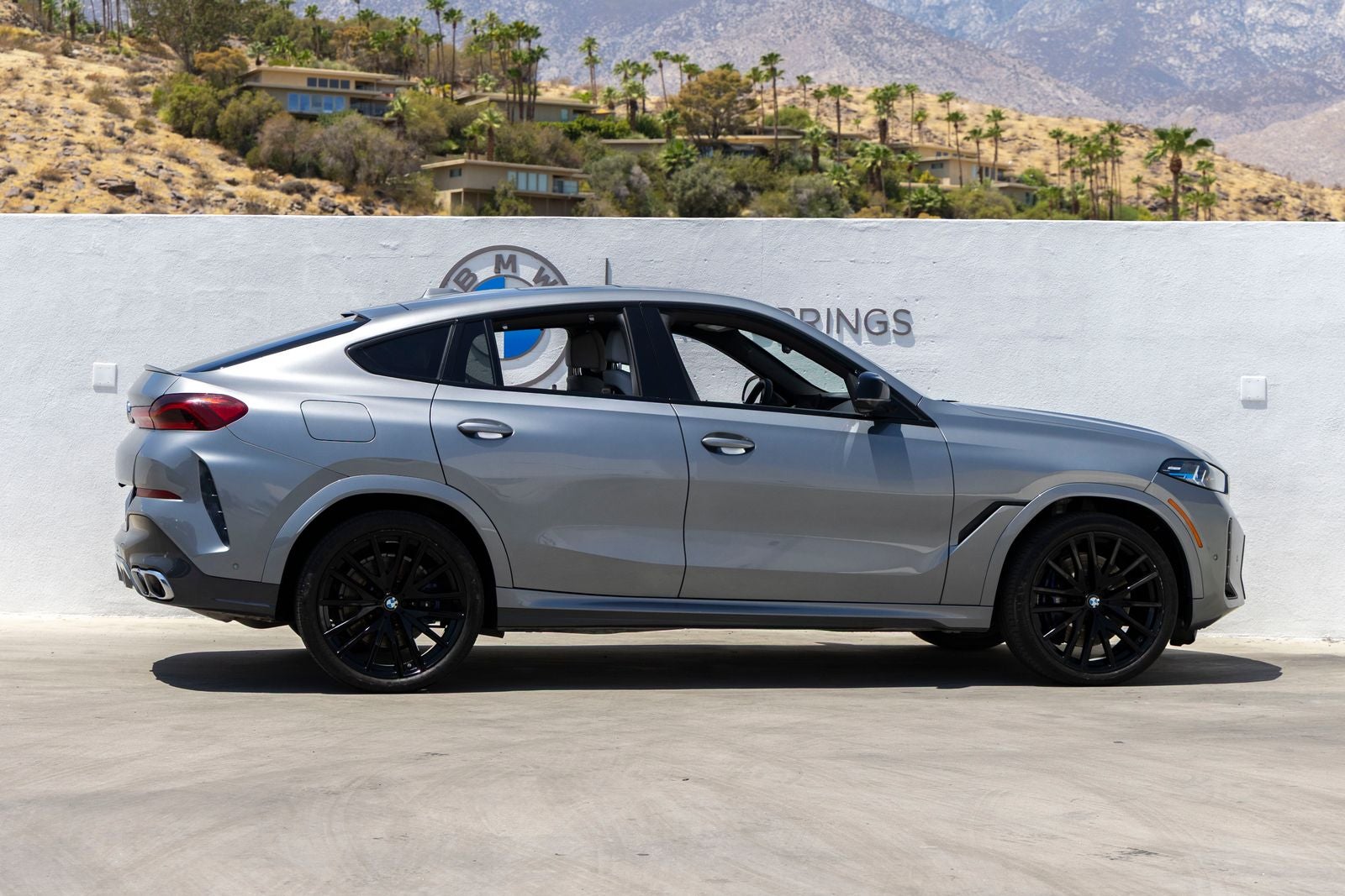 2024 BMW X6 M60i