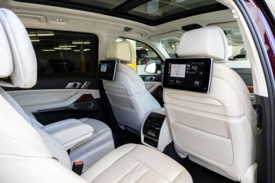 2021 BMW X7 ALPINA XB7