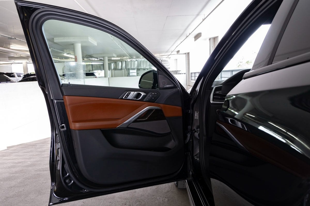 2023 BMW X6 xDrive40i