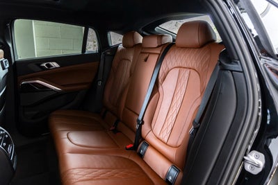 2023 BMW X6 xDrive40i