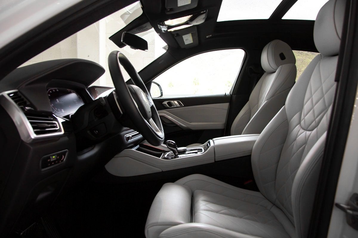 2023 BMW X6 xDrive40i