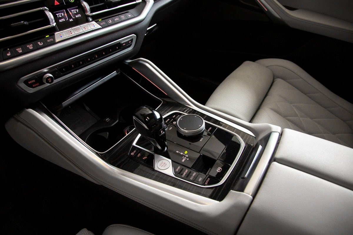 2023 BMW X6 xDrive40i