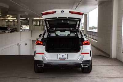 2023 BMW X6 xDrive40i