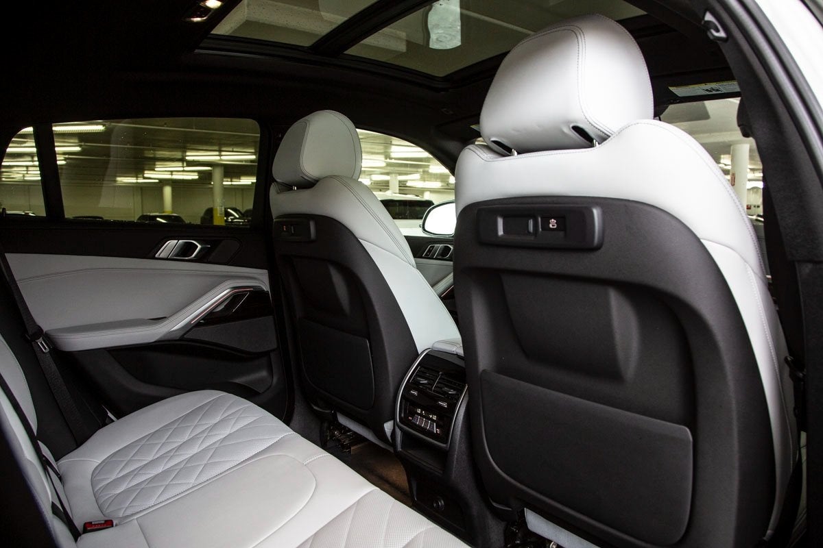 2023 BMW X6 xDrive40i