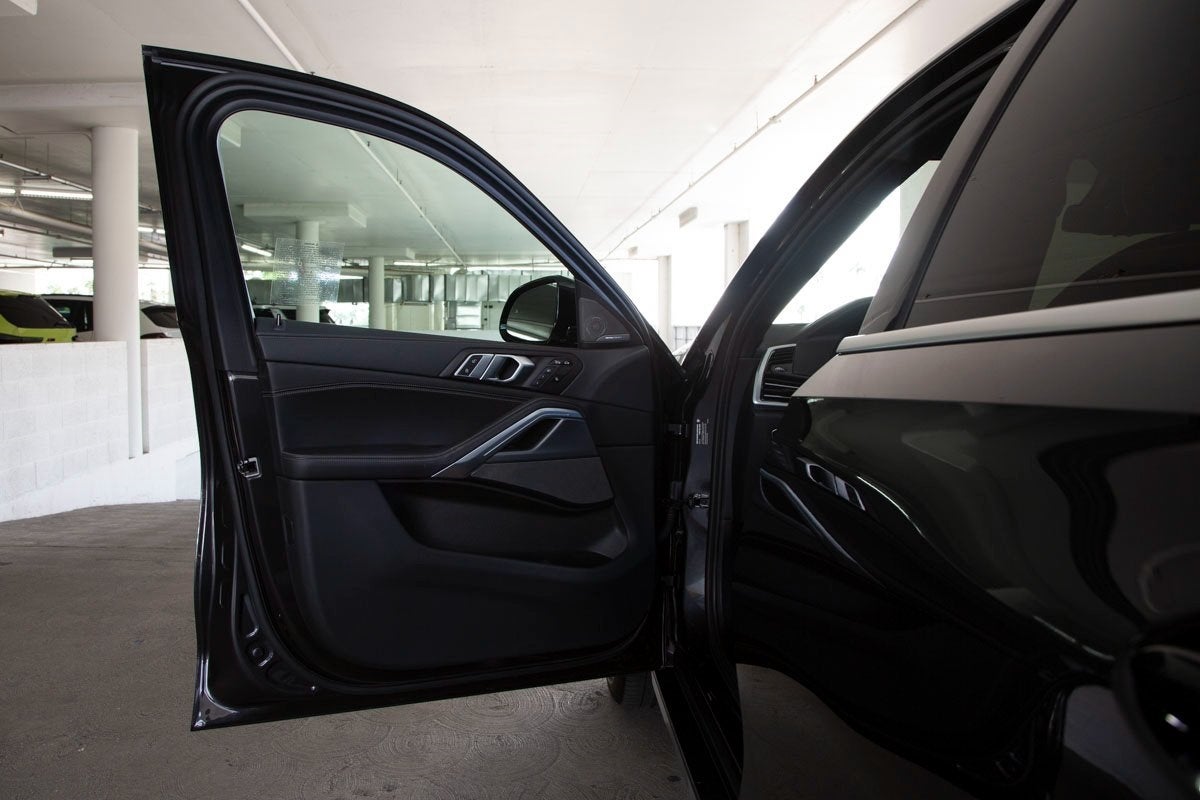 2023 BMW X6 xDrive40i