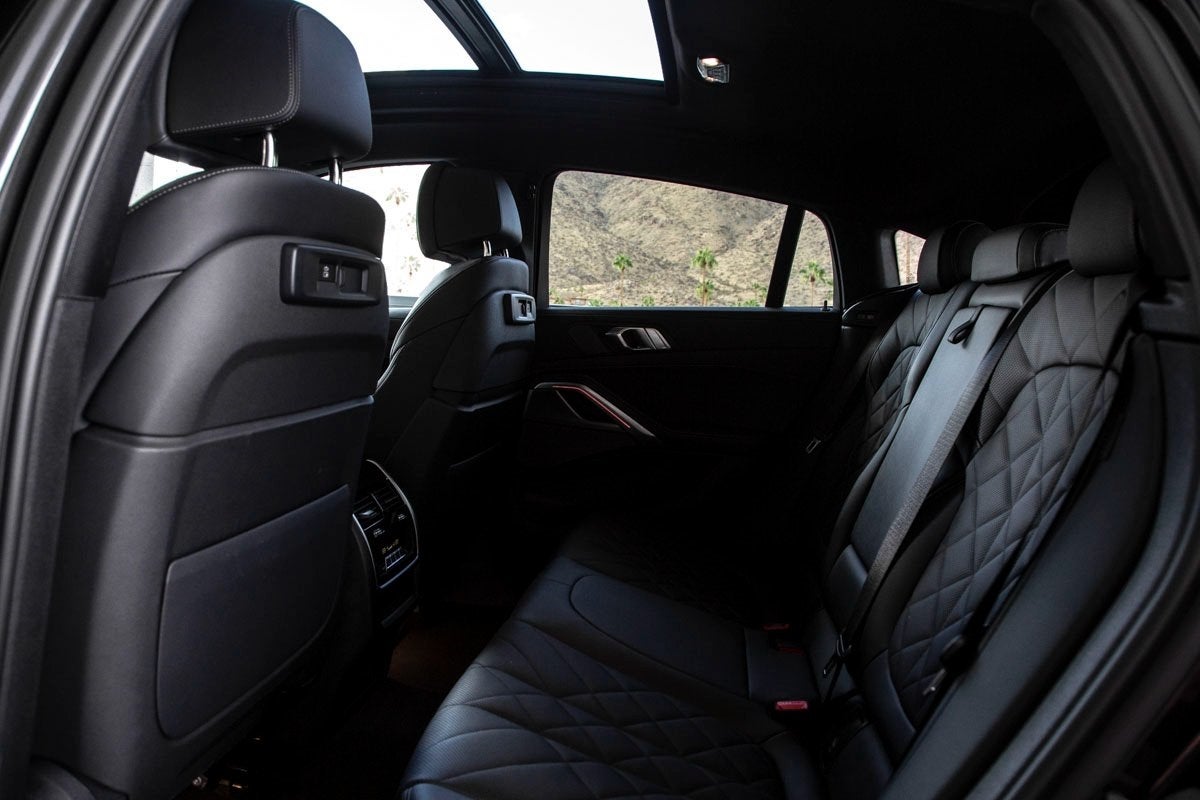 2023 BMW X6 xDrive40i