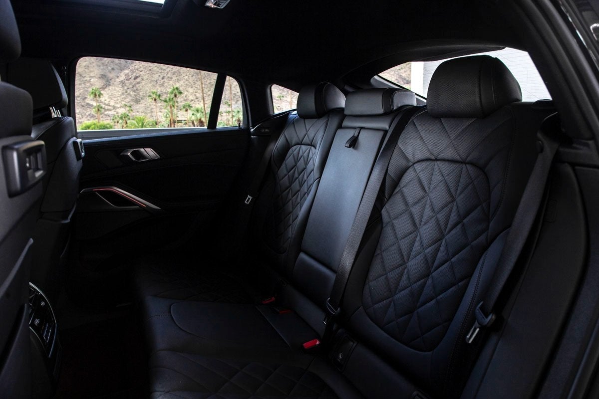 2023 BMW X6 xDrive40i