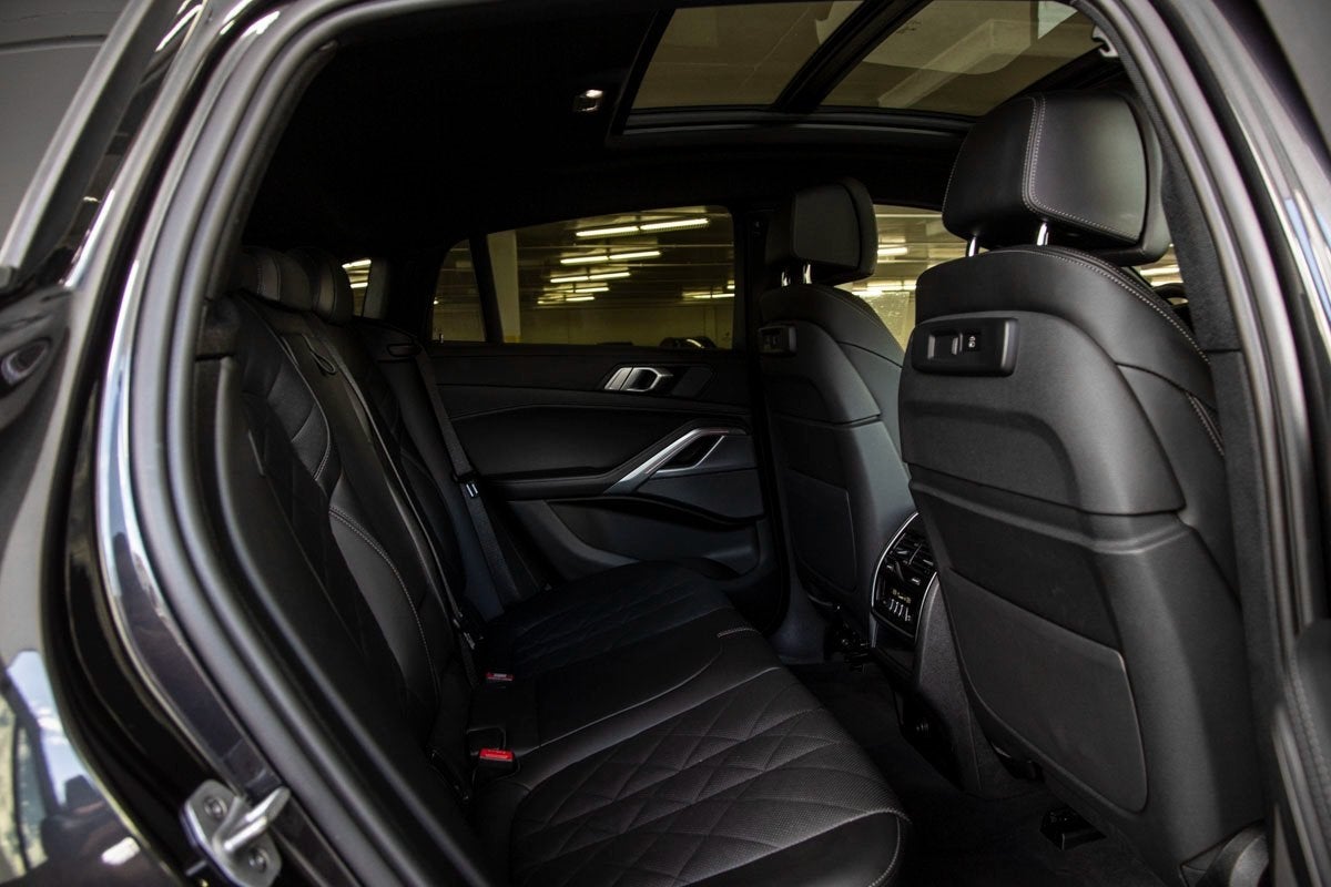 2023 BMW X6 xDrive40i