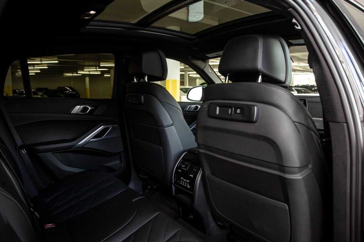 2023 BMW X6 xDrive40i