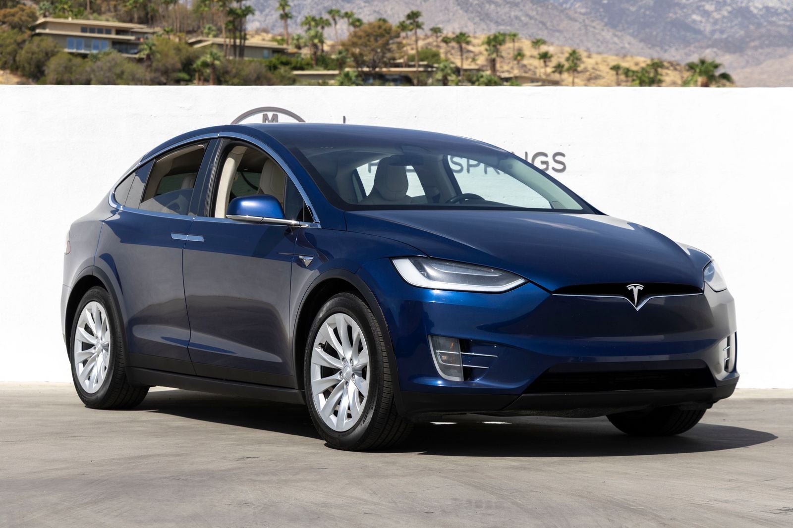 Used 2018 Tesla Model X 100D with VIN 5YJXCBE23JF101869 for sale in Palm Springs, CA