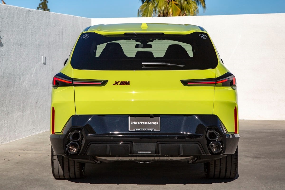 2025 BMW XM Base