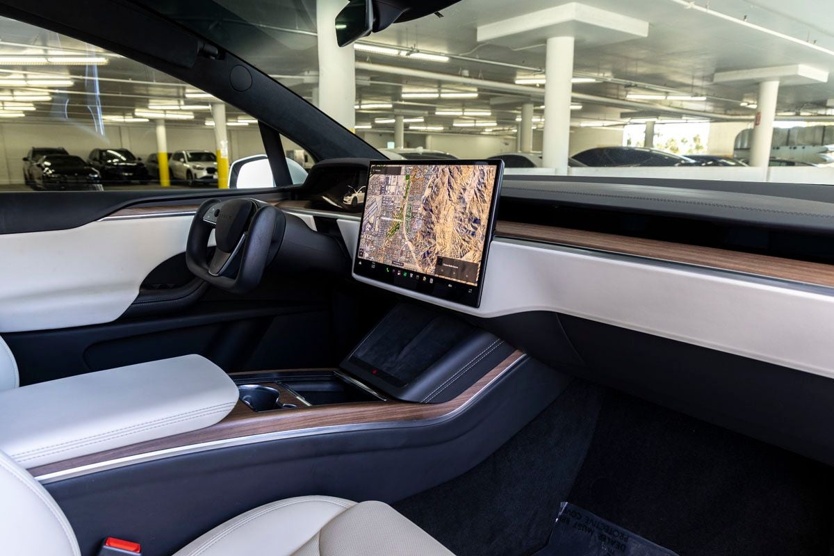 2023 Tesla Model X Base