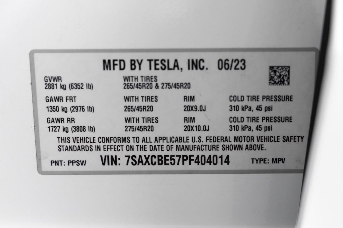 2023 Tesla Model X Base