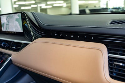 2025 INFINITI QX80 LUXE