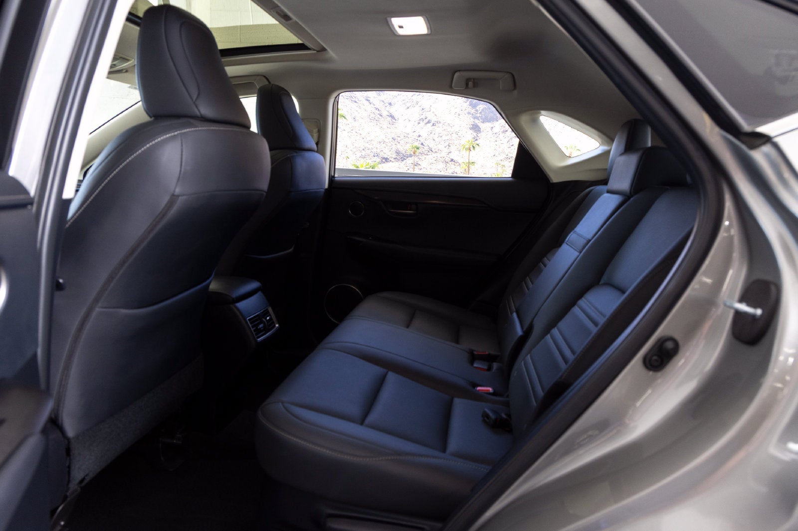 2020 Lexus NX Hybrid 300h - Photo 20
