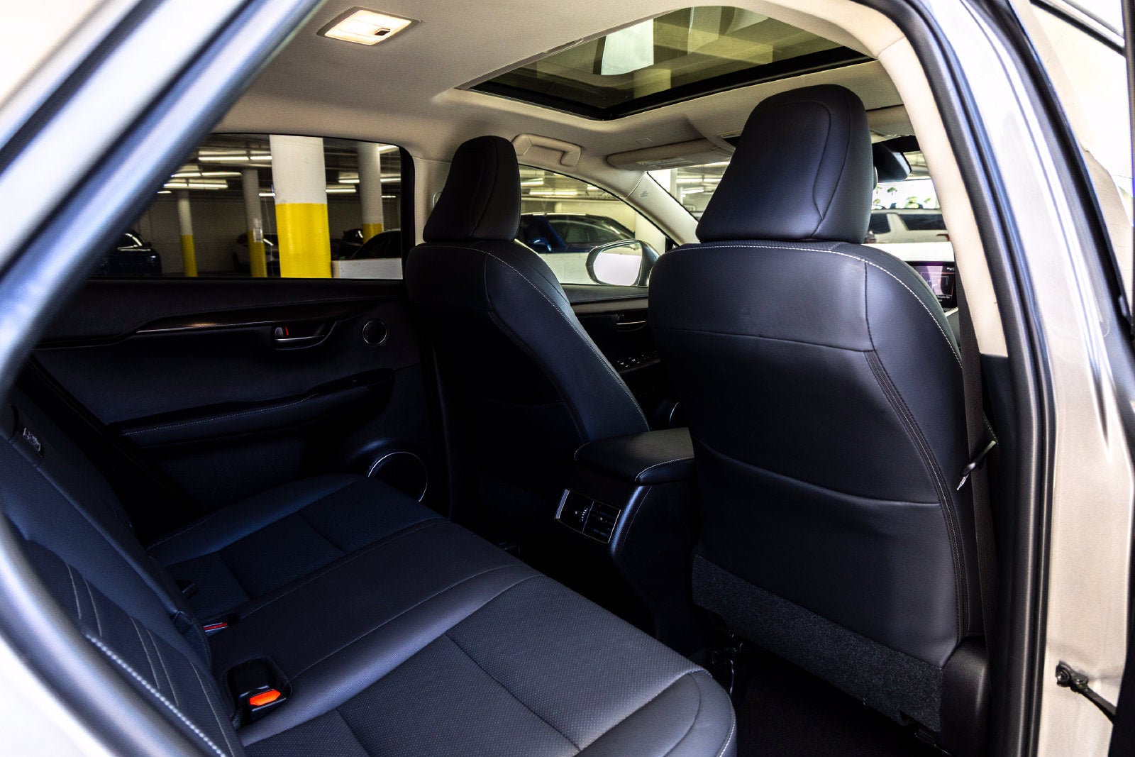 2020 Lexus NX Hybrid 300h - Photo 25