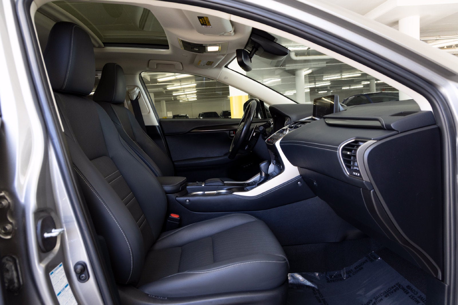 2020 Lexus NX Hybrid 300h - Photo 27