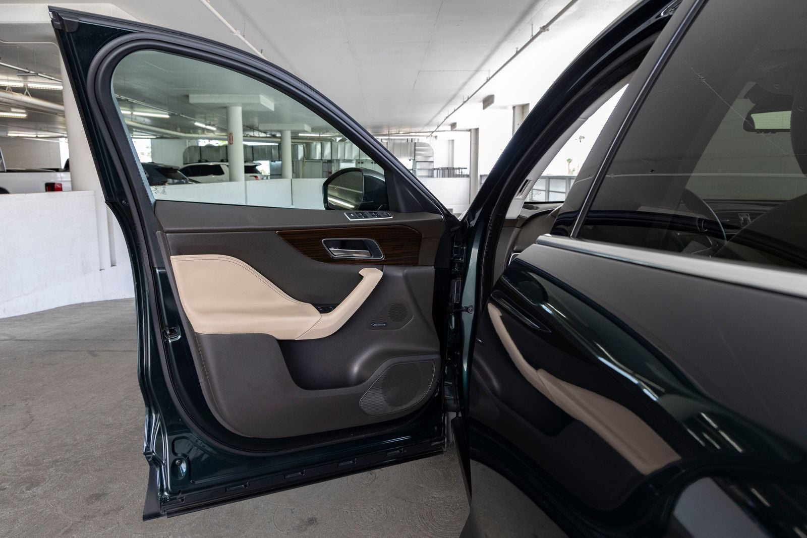 2018 Jaguar F-PACE 25t Prestige