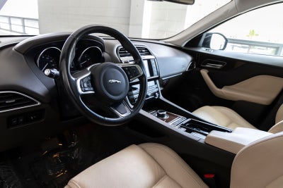 2018 Jaguar F-PACE 25t Prestige