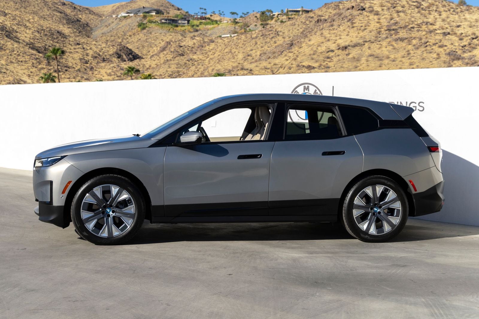 2024 BMW iX xDrive50