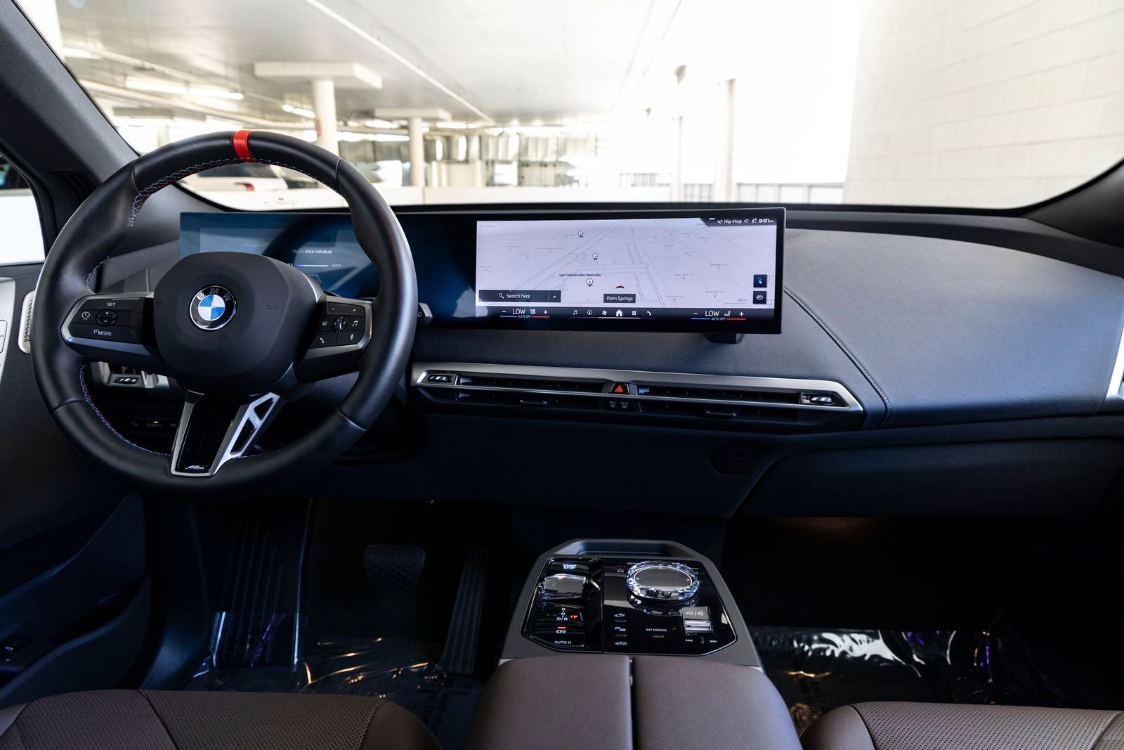 2025 BMW iX M60