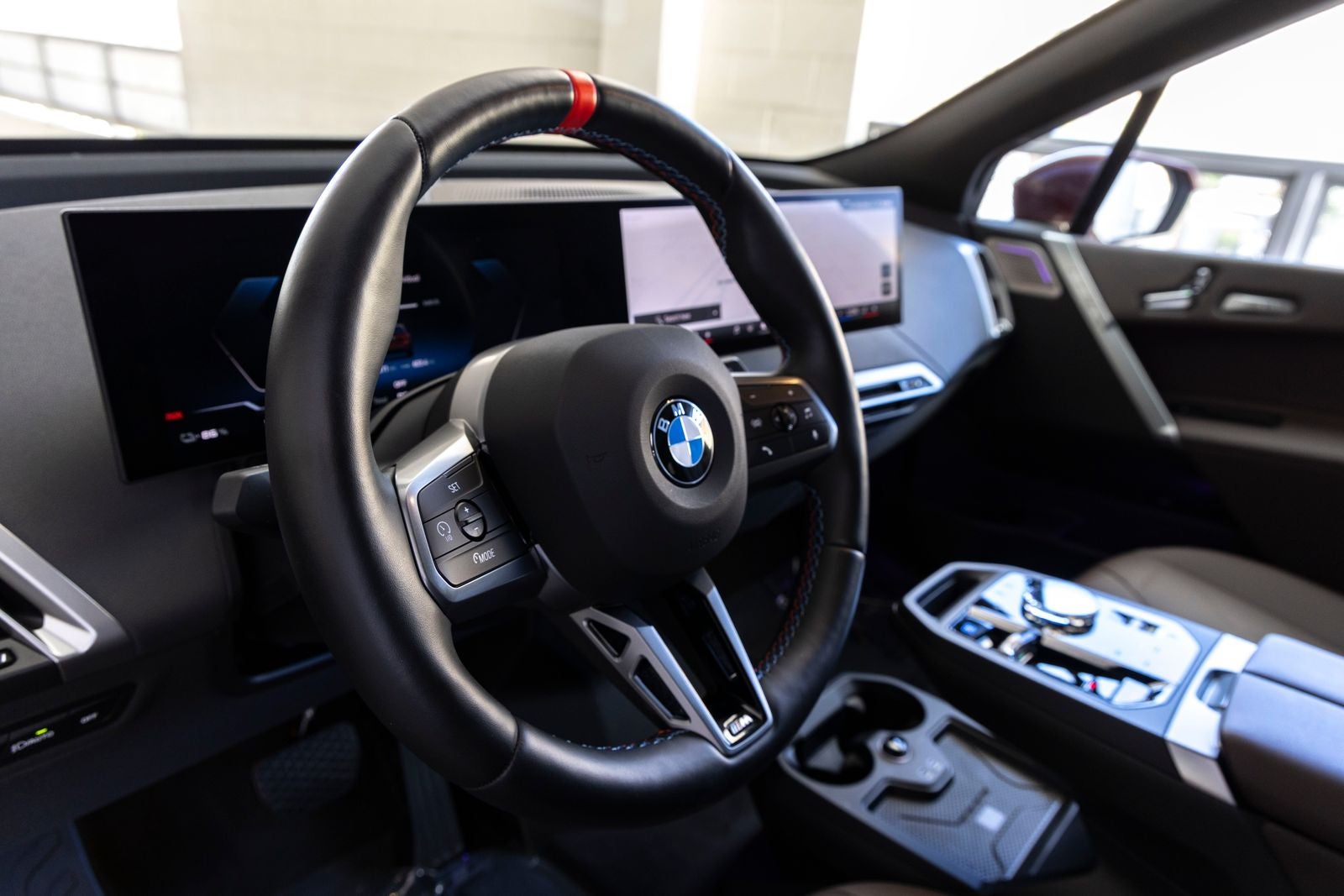 2025 BMW iX M60