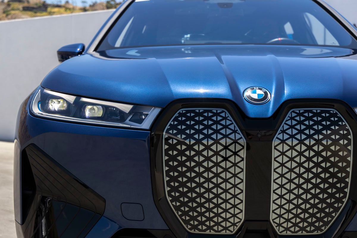2025 BMW iX M60