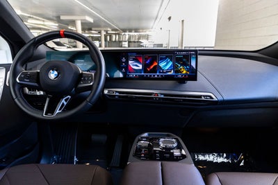 2025 BMW iX M60
