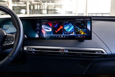 2025 BMW iX M60