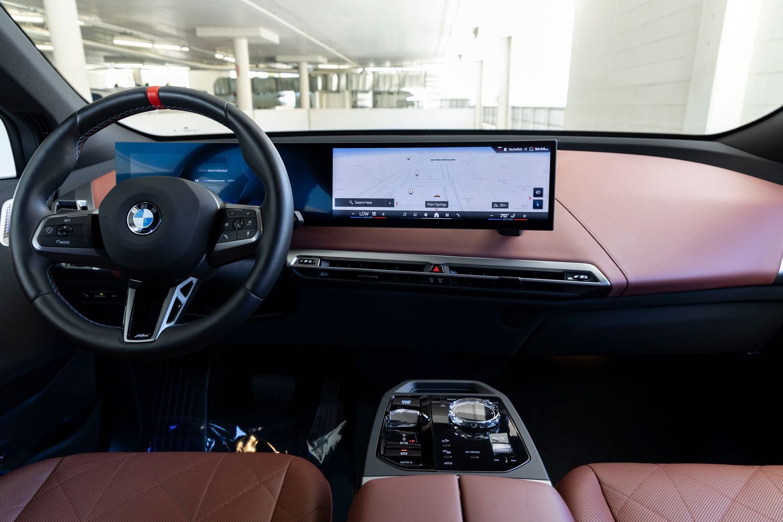 2025 BMW iX M60