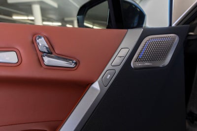 2025 BMW iX M60