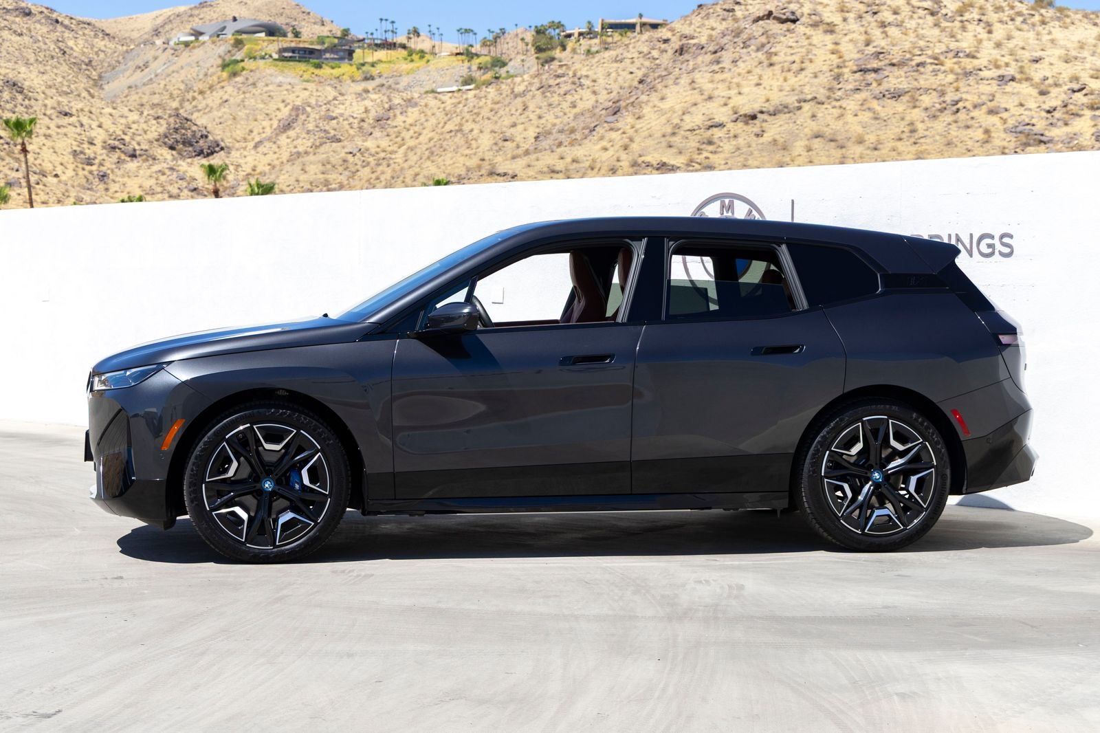 2025 BMW iX M60