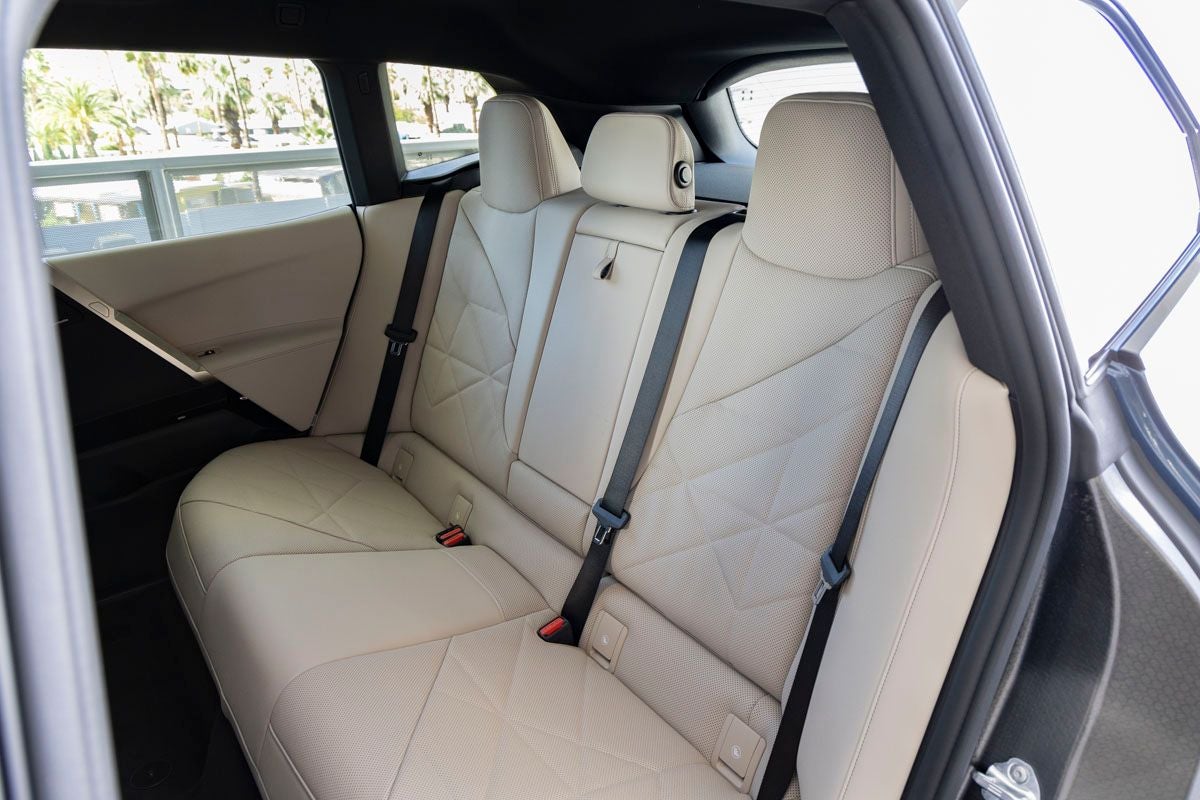 2026 BMW iX xDrive45
