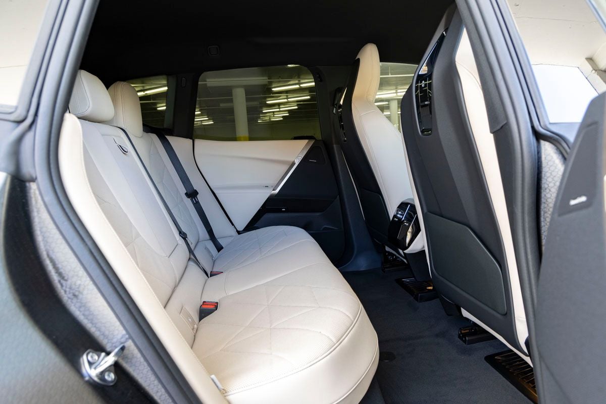 2026 BMW iX xDrive45