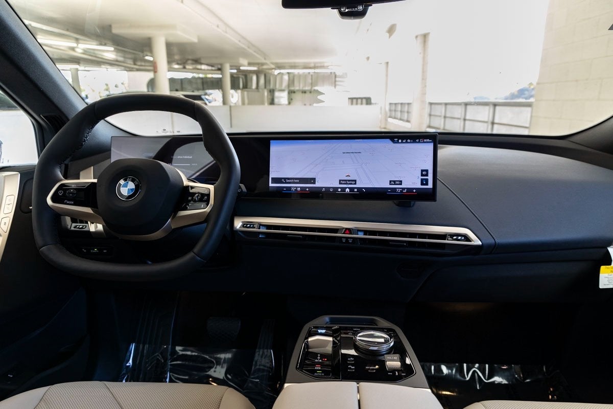 2026 BMW iX xDrive45