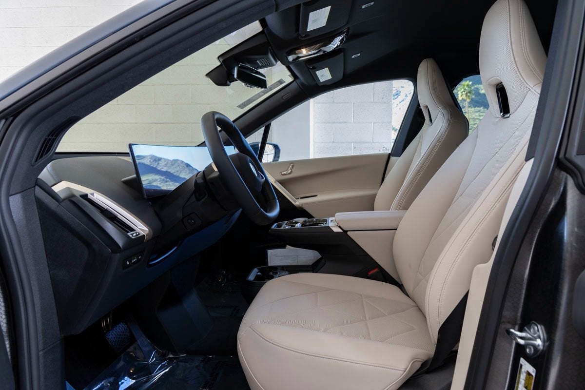 2026 BMW iX xDrive45