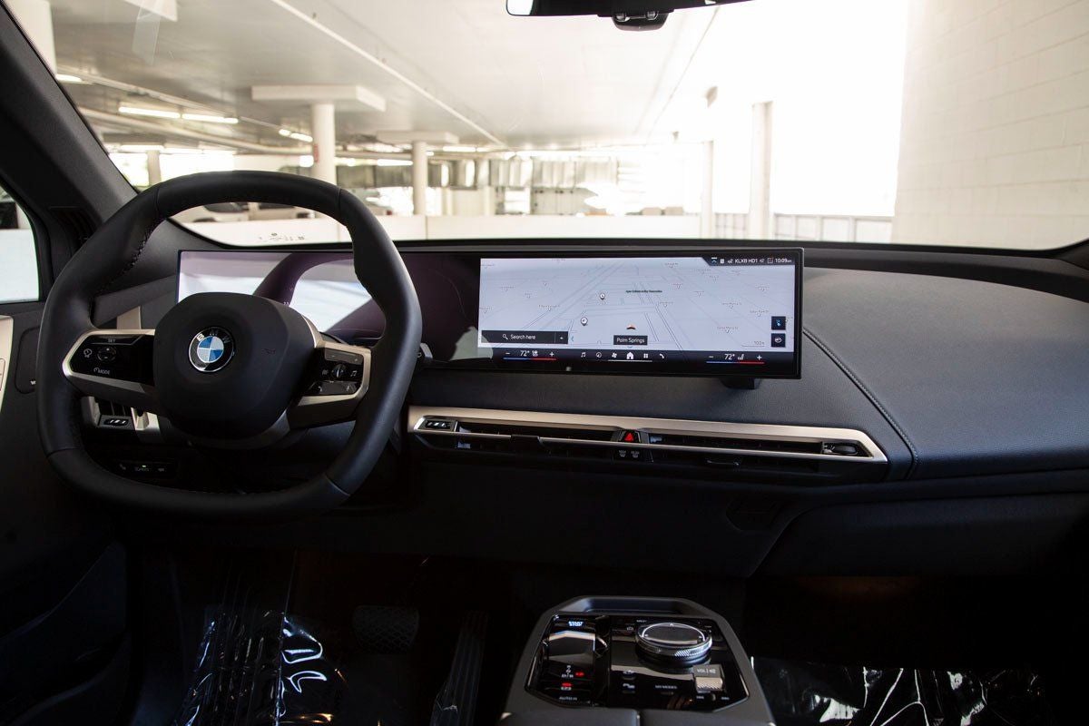 2026 BMW iX xDrive45