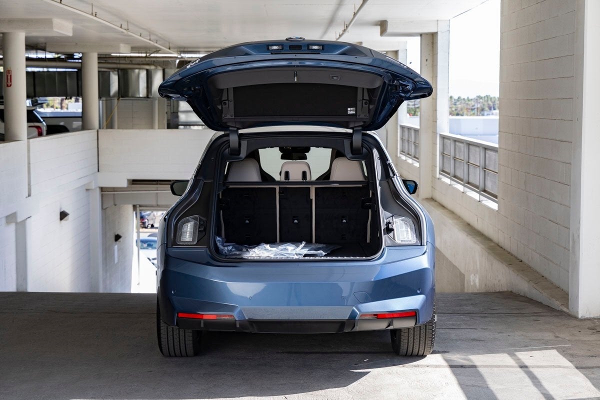 2026 BMW iX xDrive45