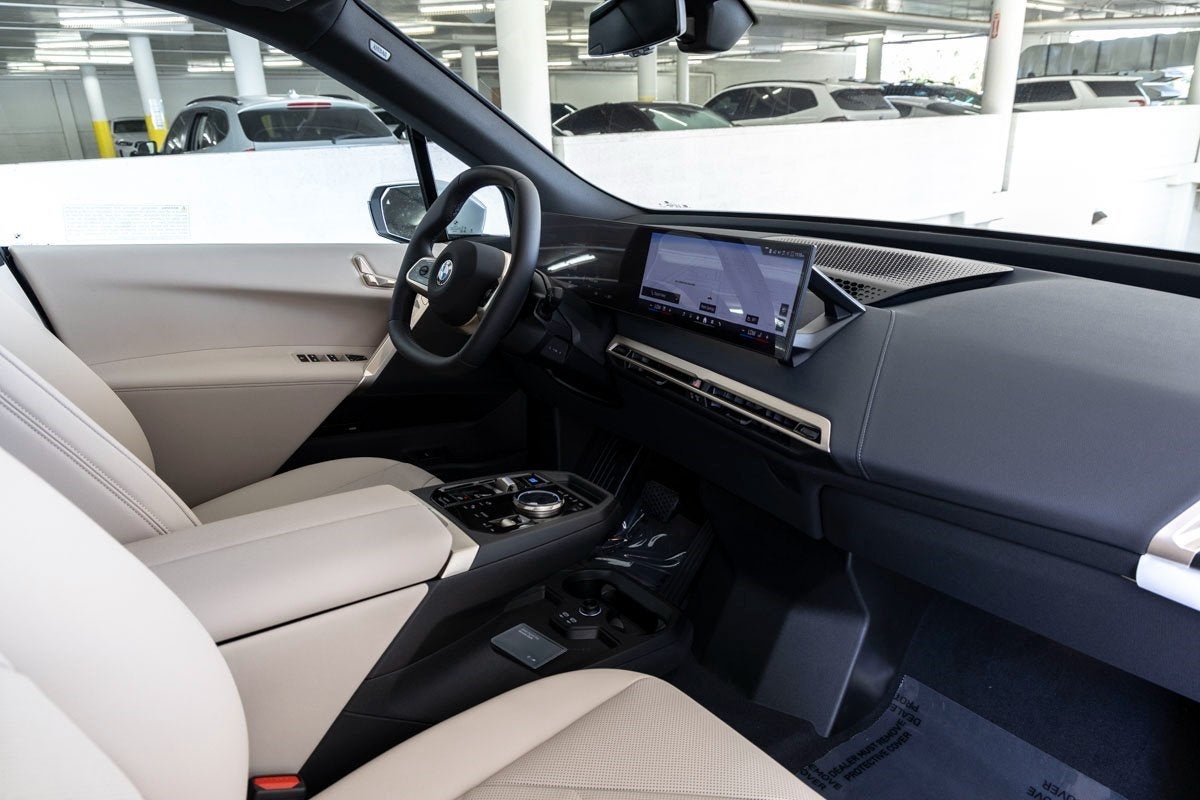 2026 BMW iX xDrive45