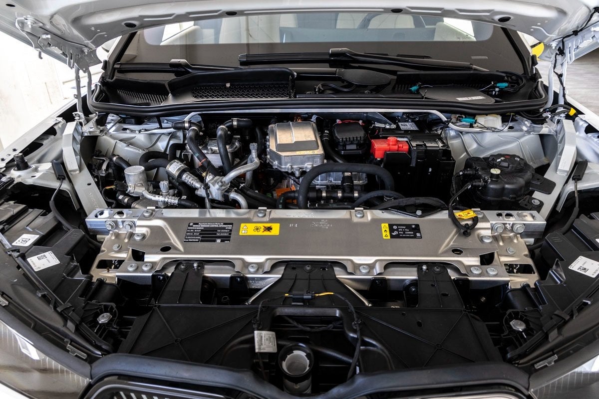 2026 BMW iX xDrive45