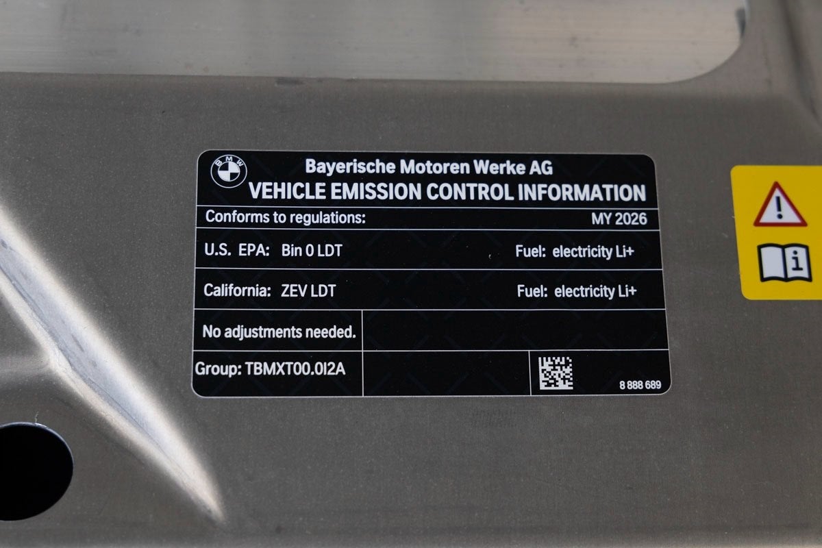 2026 BMW iX xDrive45