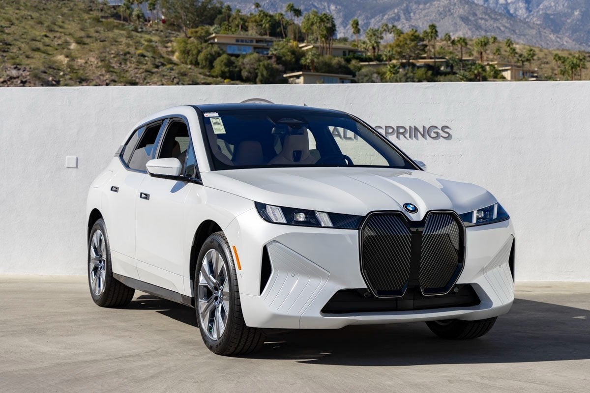 2026 BMW iX xDrive45