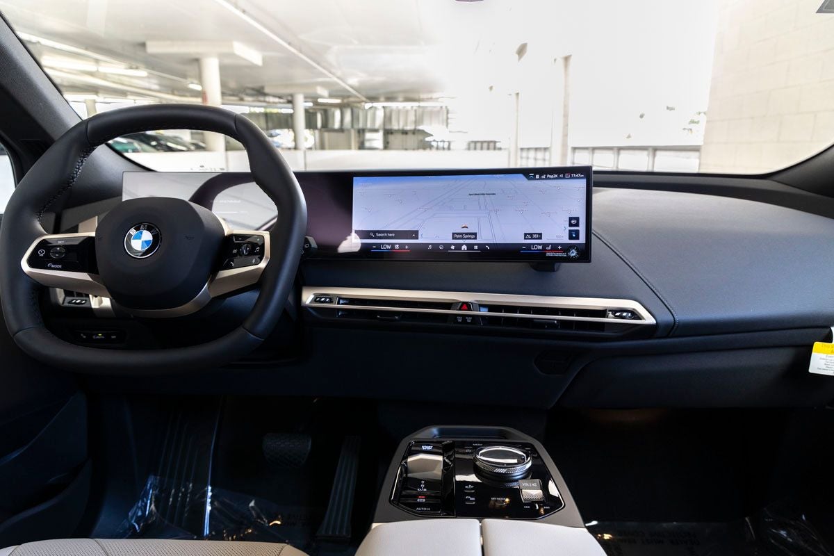 2026 BMW iX xDrive45