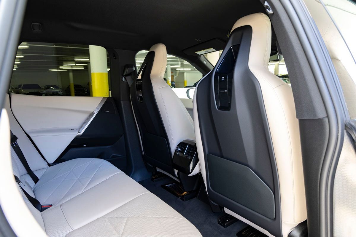 2026 BMW iX xDrive45